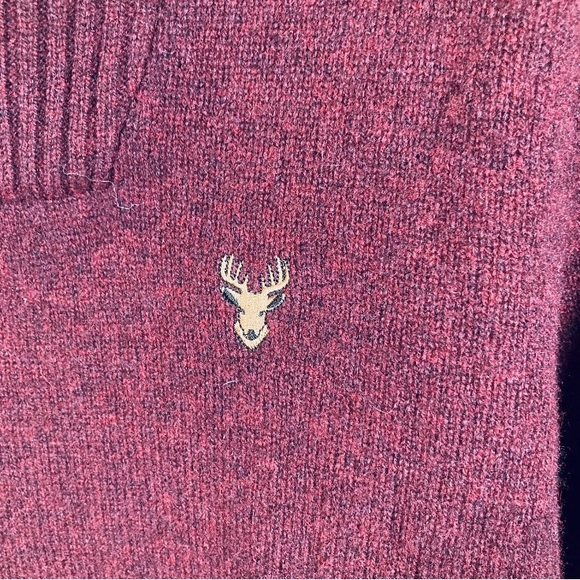 Simons Le 31 Men’s Small Lambswool Burgundy Pullover Sweater Button Accent NWT - Picture 3 of 11